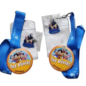 Disneyland 1st Visit Button and Lanyard Set